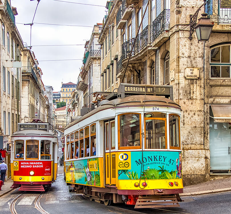 Elétrico 28 e 12 em Lisboa