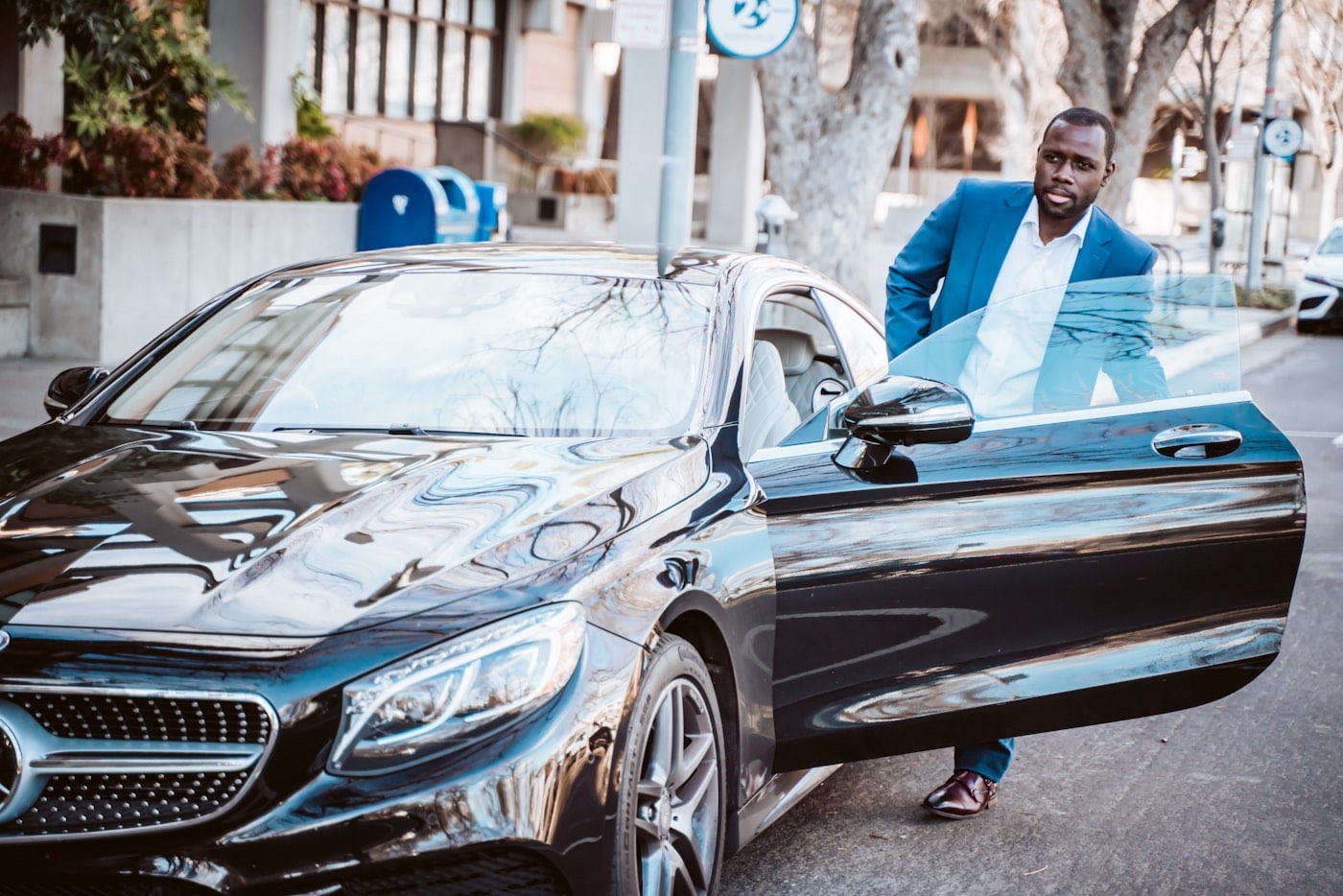 Transporte corporativo com motorista para eventos em Lisboa